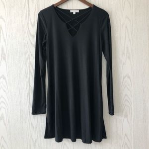 NWOT Socialite Long Sleeve Shift Dress Black Size Small